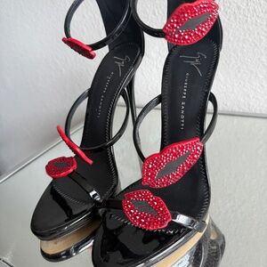 GIUSEPPE ZANOTTI LIP HEELS